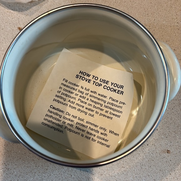 Pfaltzgraff Trousseau Cream Stove Top Potpourri Cooker new - Picture 4 of 4